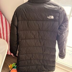 Medium women’s northface puffer